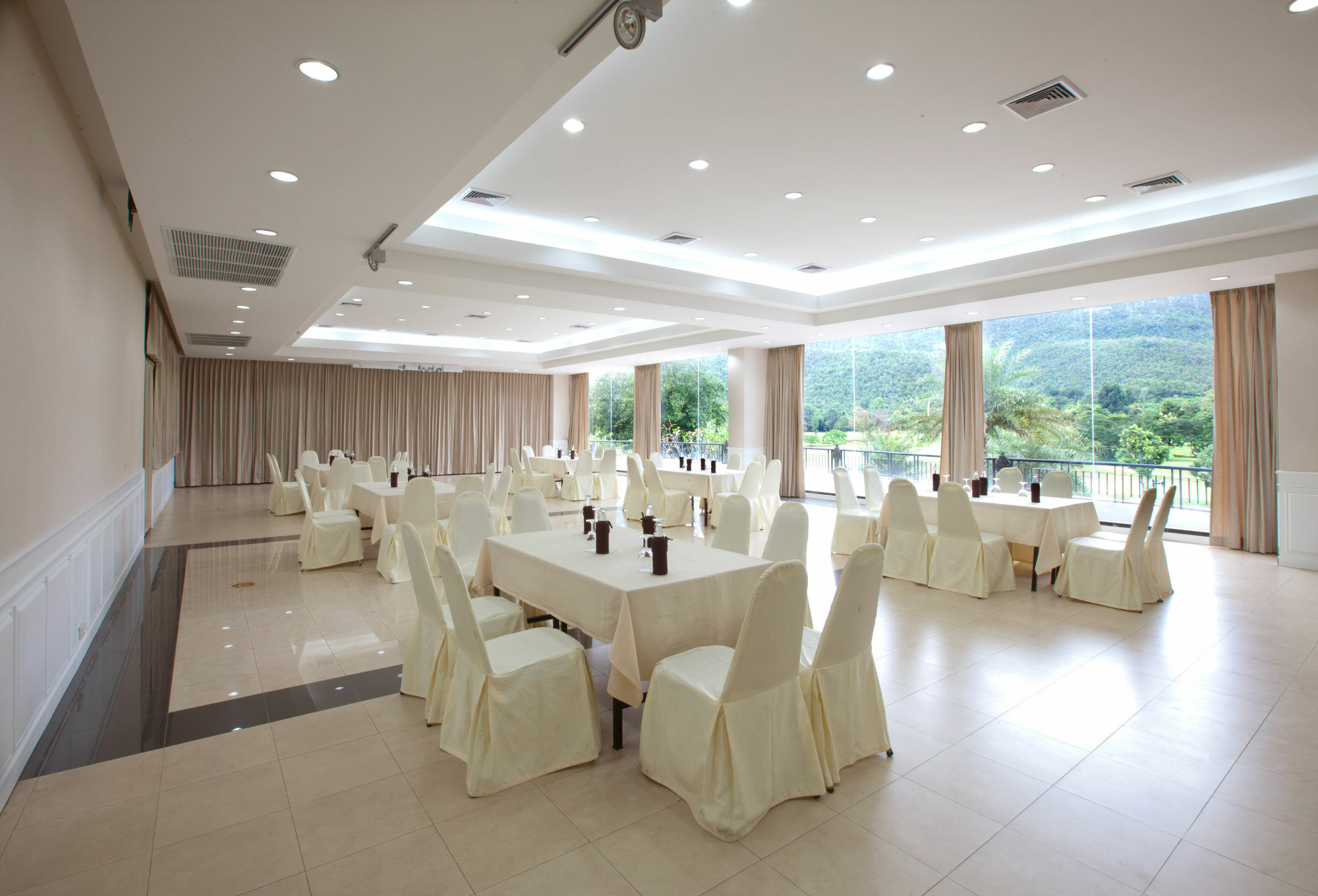 Alpine Golf Resort Chiang Mai Ban Huai Sai Nua Extérieur photo